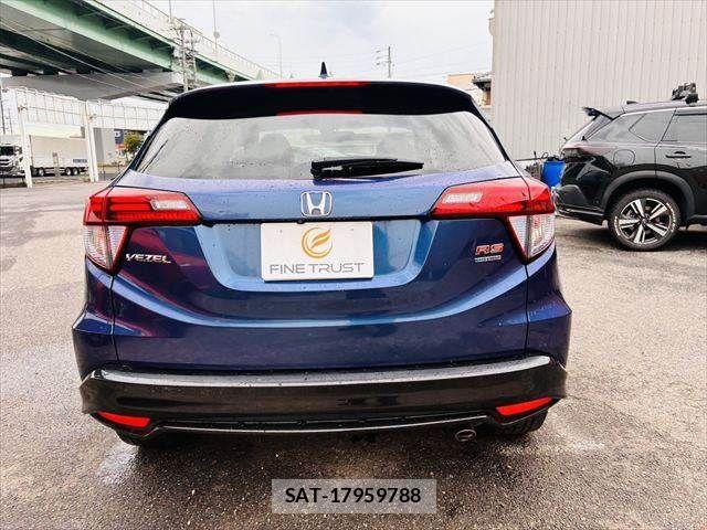 Honda VEZEL 2016-12 8746594-17