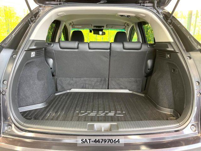 Honda VEZEL 2018-08 8782506-9