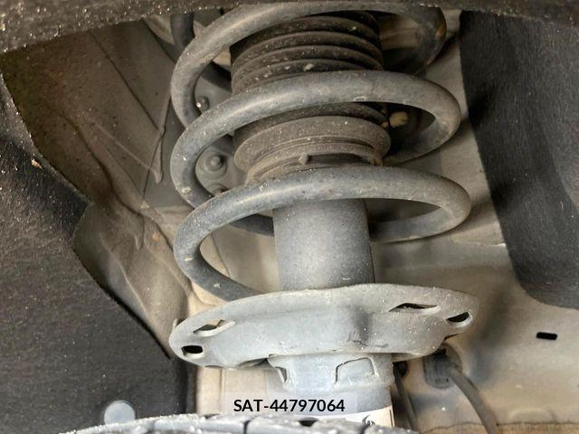 Honda VEZEL 2018-08 8782506-17