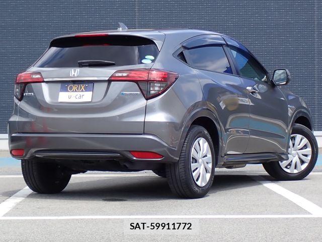 Honda VEZEL 2021-02 8797839-2