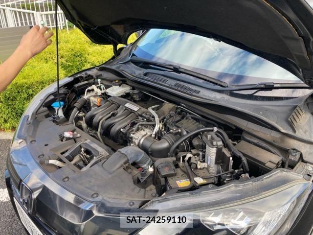 Honda VEZEL 2018-03 8797842-11