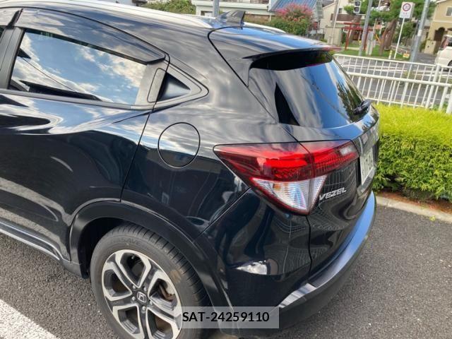 Honda VEZEL 2018-03 8797842-2