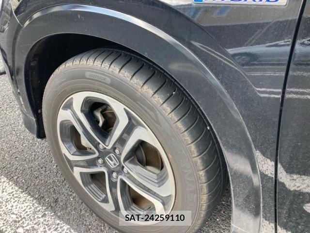 Honda VEZEL 2018-03 8797842-7