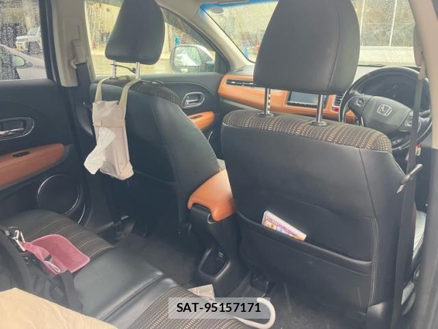 Honda VEZEL 2016-02 8797847-9