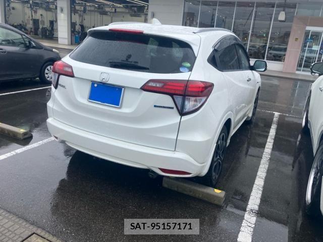 Honda VEZEL 2016-02 8797847-3
