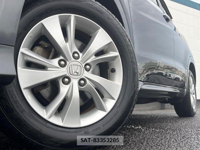 Honda VEZEL 2015-06 8797845-12