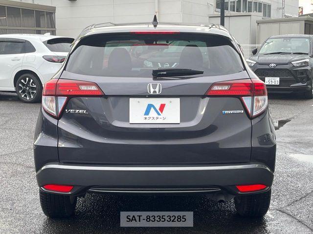 Honda VEZEL 2015-06 8797845-14