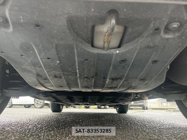 Honda VEZEL 2015-06 8797845-18