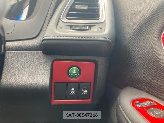 Honda VEZEL 2014-03 8797846-20