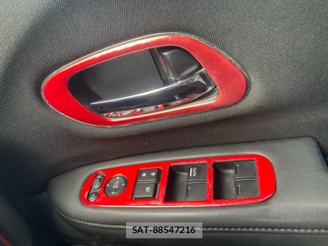 Honda VEZEL 2014-03 8797846-21