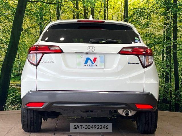 Honda VEZEL 2015-05 8797844-14