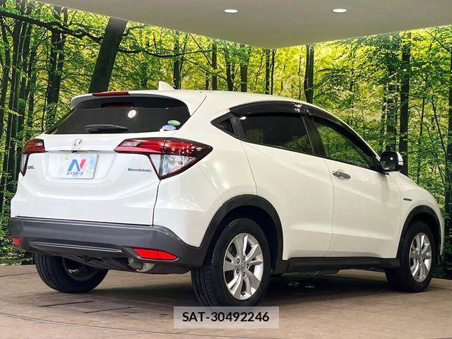Honda VEZEL 2015-05 8797844-16
