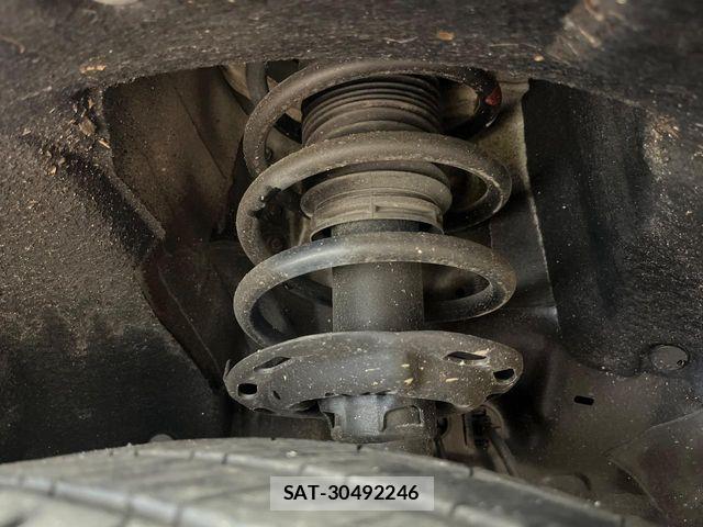Honda VEZEL 2015-05 8797844-19