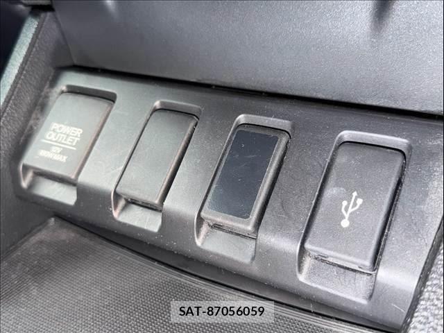 Honda VEZEL 2017-11 8797843-21
