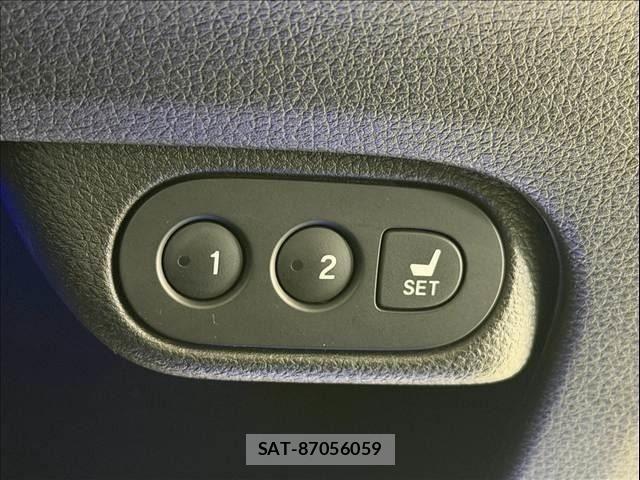 Honda VEZEL 2017-11 8797843-25