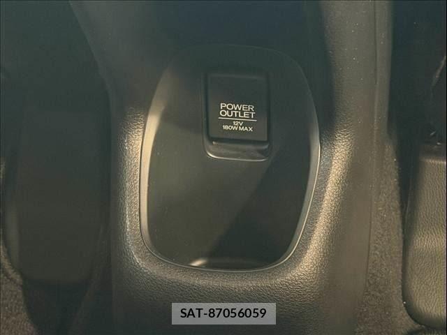 Honda VEZEL 2017-11 8797843-26