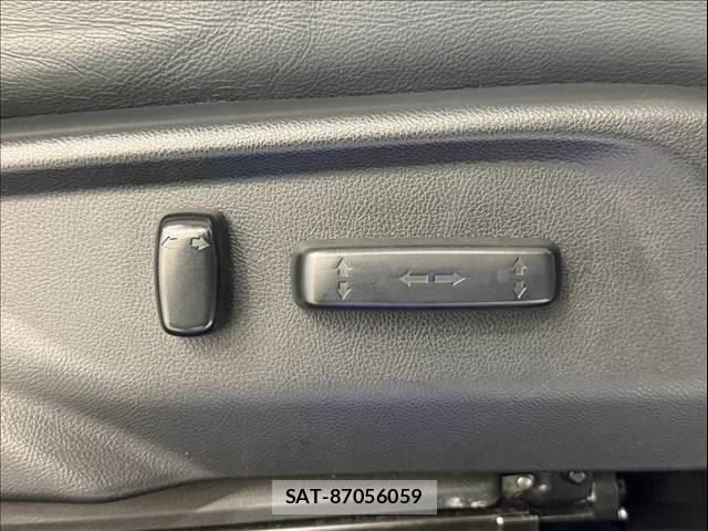 Honda VEZEL 2017-11 8797843-27