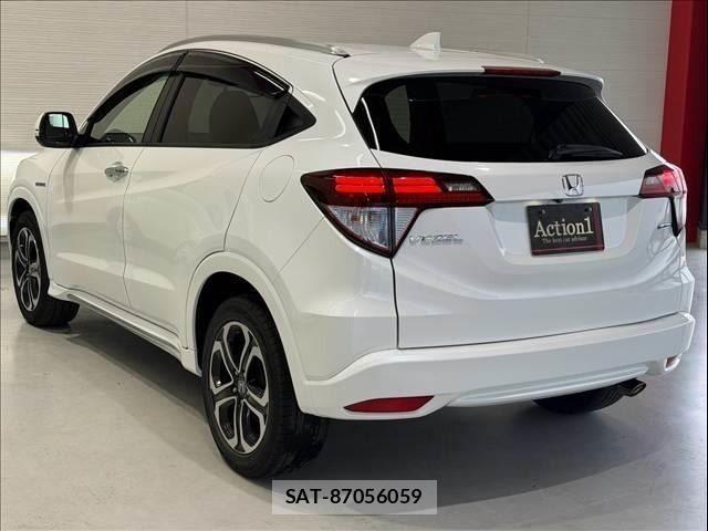 Honda VEZEL 2017-11 8797843-3