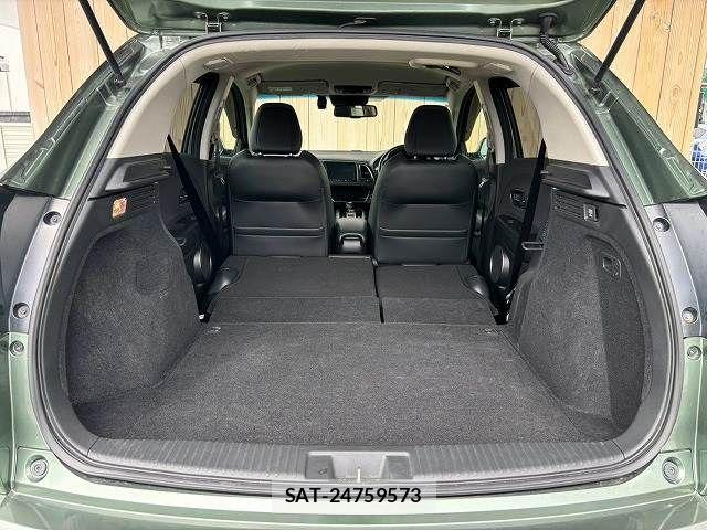 Honda VEZEL 2019-05 8797841-12