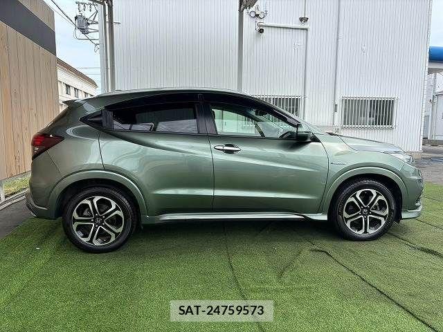 Honda VEZEL 2019-05 8797841-16