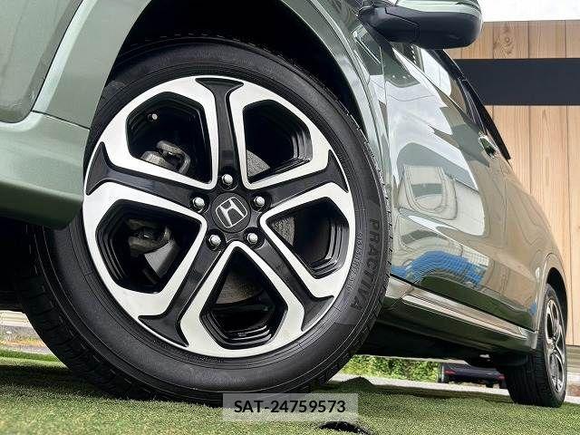 Honda VEZEL 2019-05 8797841-18