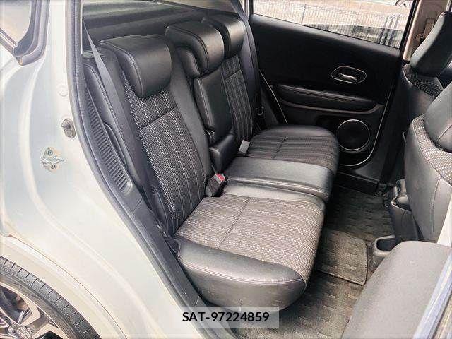 Honda VEZEL 2016-05 8832320-9