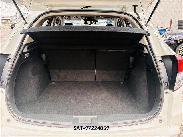 Honda VEZEL 2016-05 8832320-10