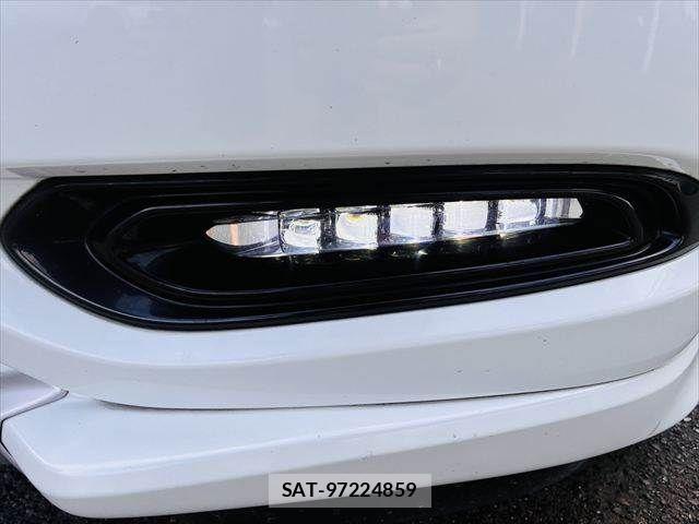 Honda VEZEL 2016-05 8832320-13