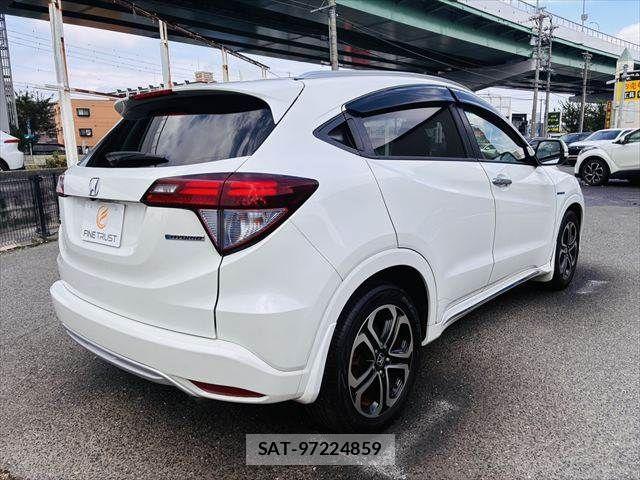 Honda VEZEL 2016-05 8832320-18