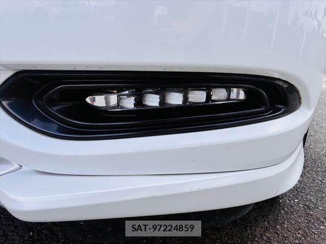 Honda VEZEL 2016-05 8832320-24