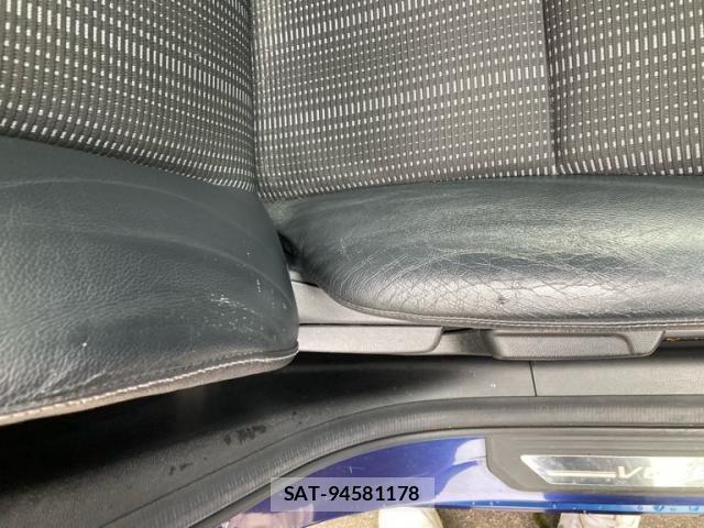 Honda VEZEL 2014-01 8832328-9