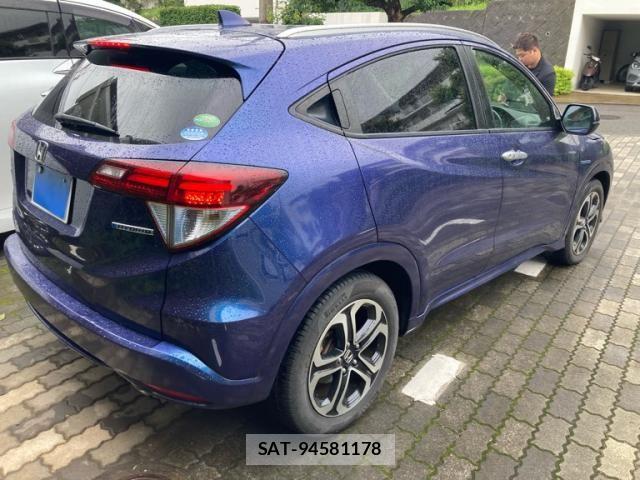 Honda VEZEL 2014-01 8832328-2