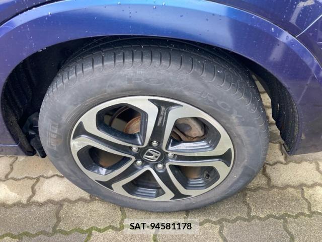 Honda VEZEL 2014-01 8832328-4