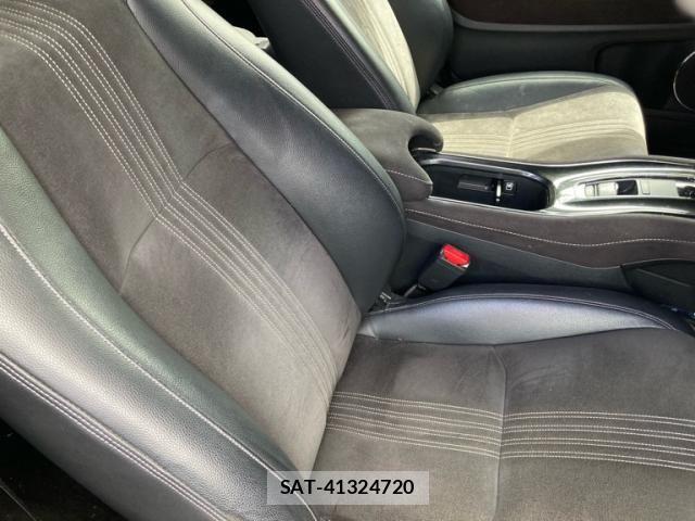 Honda VEZEL 2018-02 8832312-15