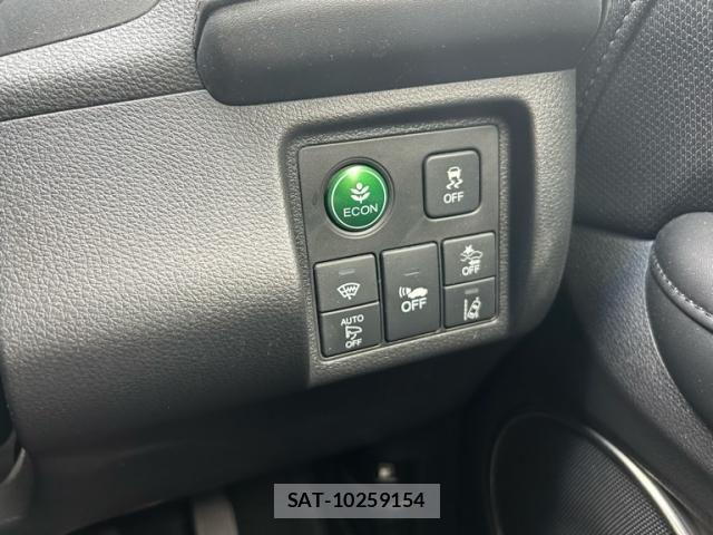 Honda VEZEL 2016-10 8832326-11