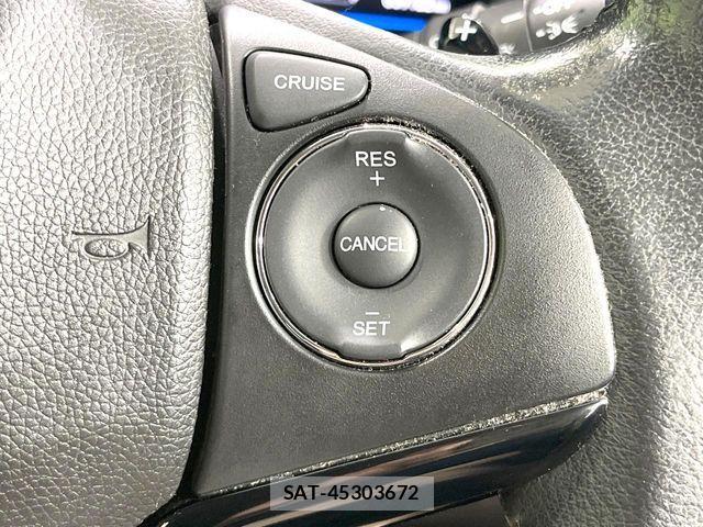 Honda VEZEL 2015-03 8832327-4