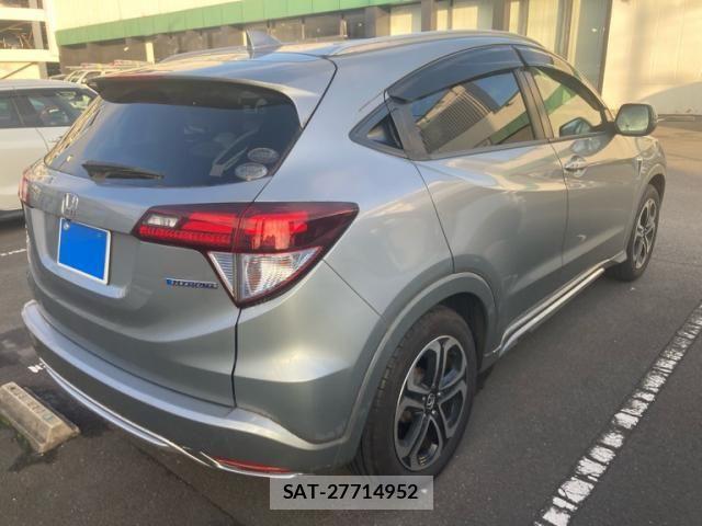Honda VEZEL 2016-02 8832332-3