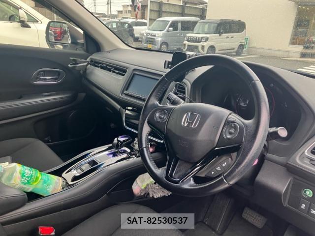 Honda VEZEL 2015-11 8832334-11