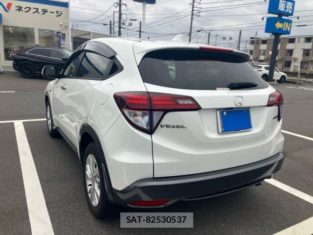 Honda VEZEL 2015-11 8832334-5