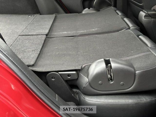Honda VEZEL 2016-03 8832322-12
