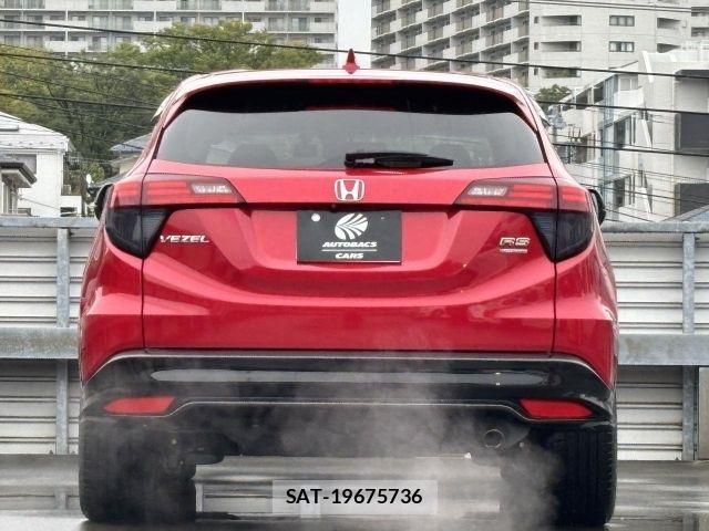 Honda VEZEL 2016-03 8832322-22