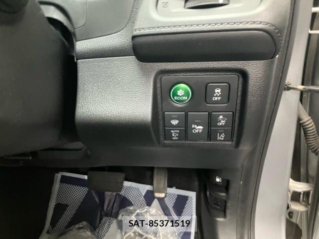 Honda VEZEL 2016-06 8832319-19