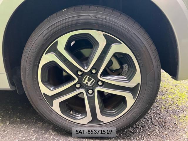 Honda VEZEL 2016-06 8832319-7