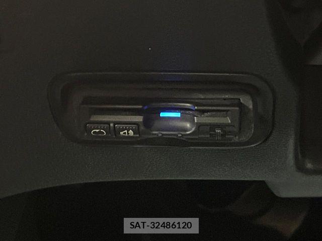 Honda VEZEL 2015-07 8850991-6