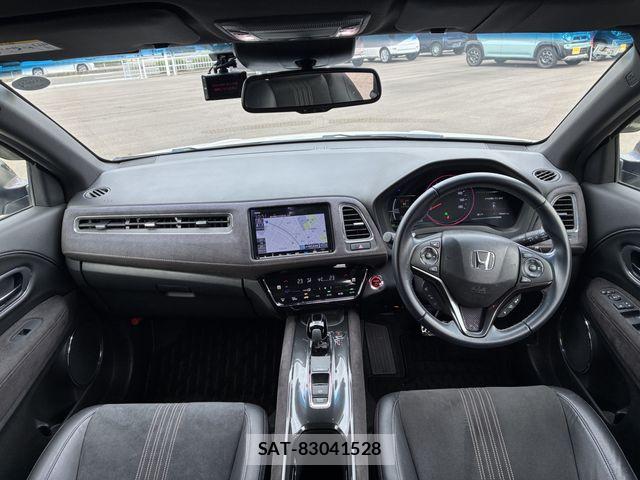 Honda VEZEL 2019-01 8872343-2