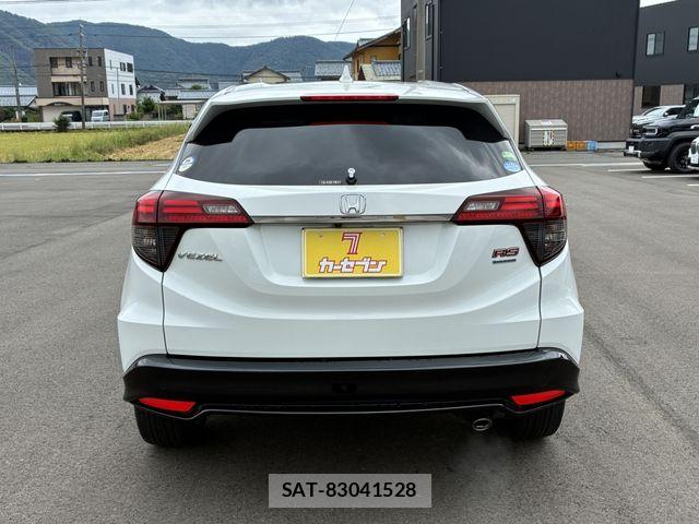 Honda VEZEL 2019-01 8872343-7