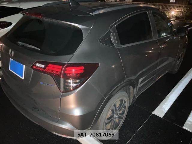 Honda VEZEL 2019-03 8882798-2