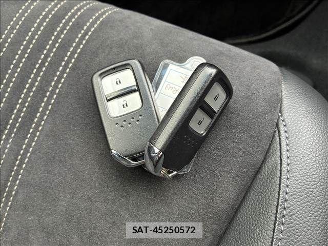 Honda VEZEL 2020-10 8882794-29