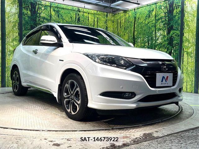Honda VEZEL 2015-12 8882799-15