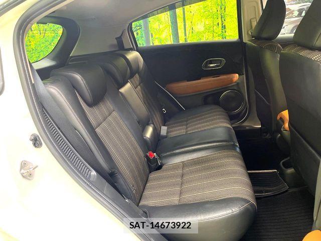 Honda VEZEL 2015-12 8882799-8